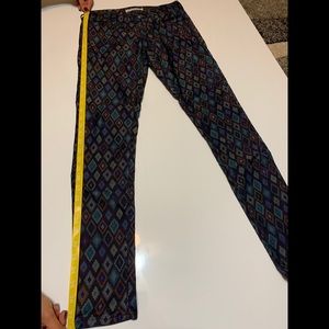 Mavis jeans co ☂️